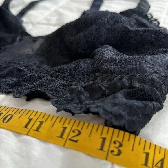 Women's Black Bra Size 32B Lace Bra No Wire Adaptable Savage X Fenty ada… - Picture 6 of 12